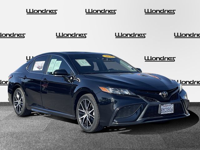 2022 Toyota Camry 