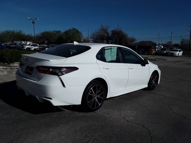 2022 Toyota Camry 
