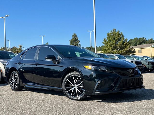 2022 Toyota Camry SE Nightshade