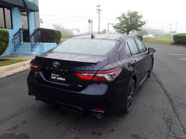 2022 Toyota Camry SE