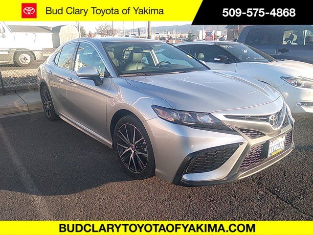 2022 Toyota Camry 