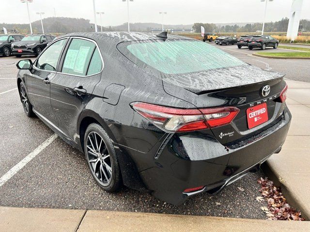 2022 Toyota Camry SE