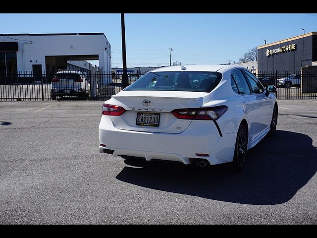 2022 Toyota Camry SE