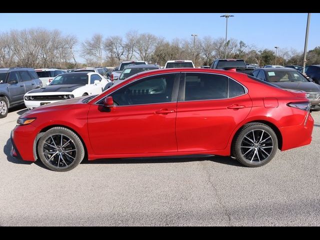 2022 Toyota Camry SE