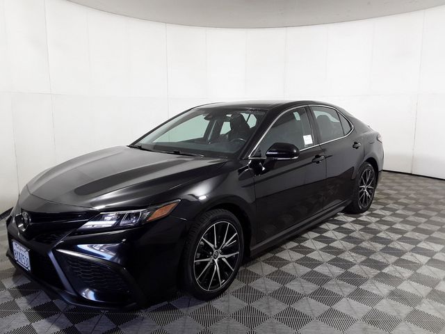 2022 Toyota Camry 