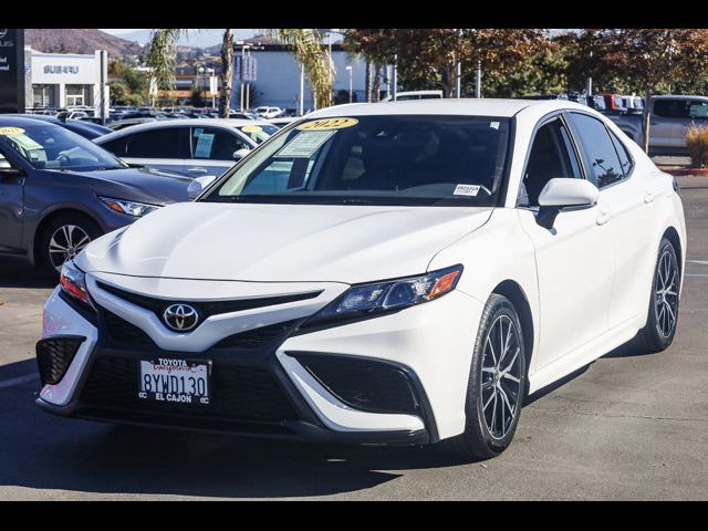 2022 Toyota Camry SE