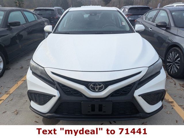 2022 Toyota Camry 