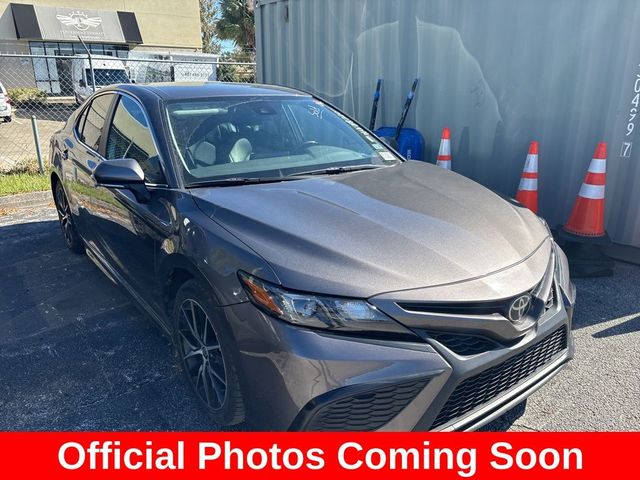 2022 Toyota Camry SE