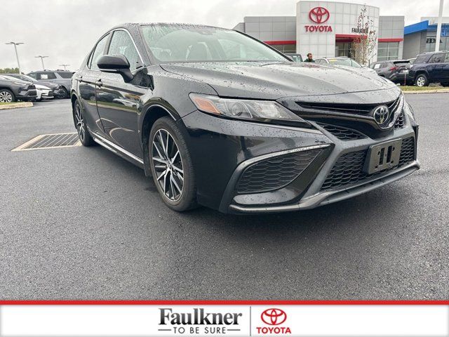 2022 Toyota Camry 