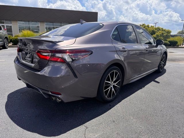 2022 Toyota Camry SE