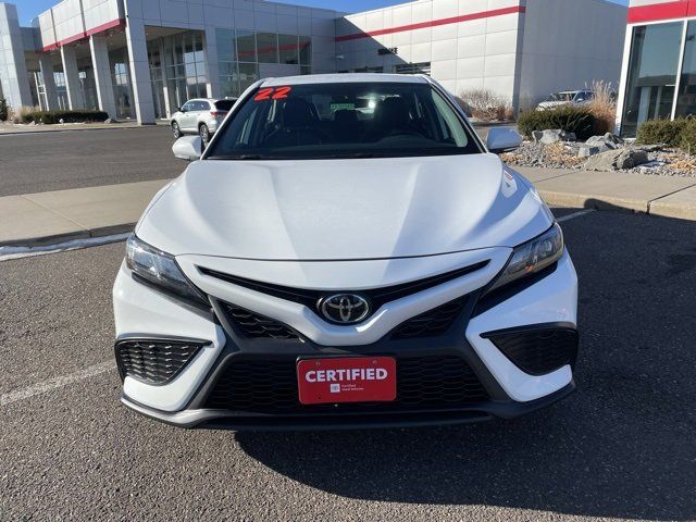 2022 Toyota Camry SE