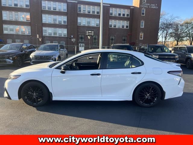 2022 Toyota Camry SE Nightshade