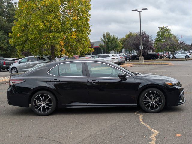 2022 Toyota Camry 