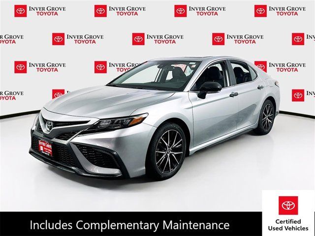 2022 Toyota Camry SE