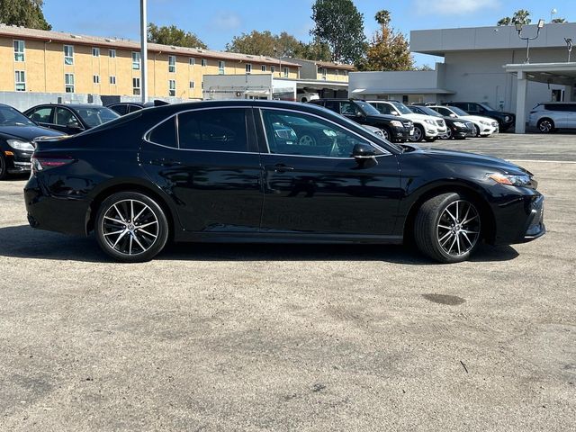 2022 Toyota Camry SE Nightshade