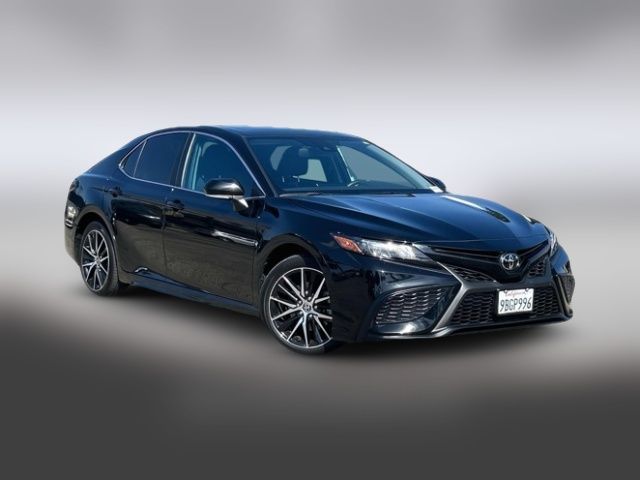 2022 Toyota Camry SE Nightshade