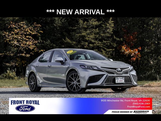 2022 Toyota Camry SE Nightshade