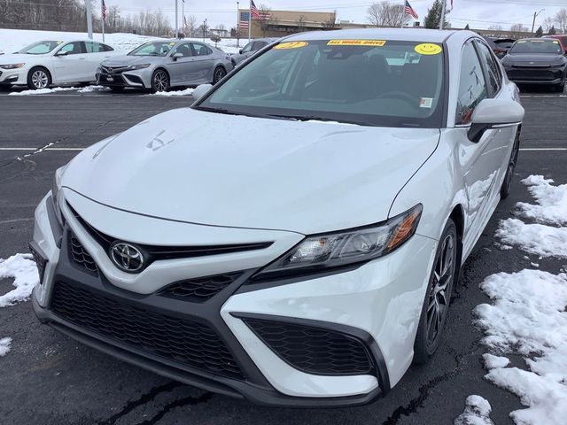 2022 Toyota Camry SE