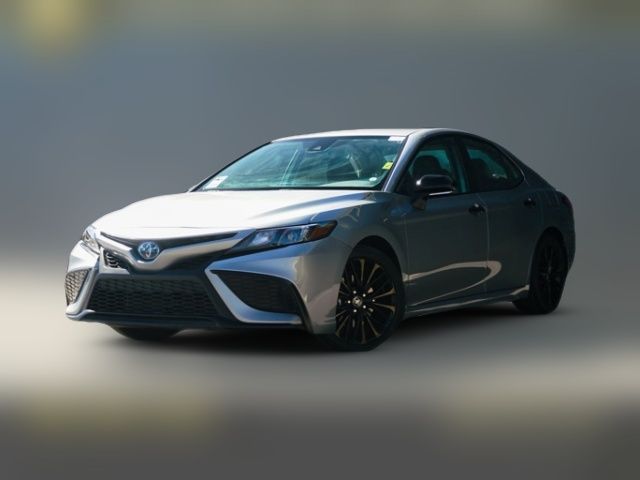 2022 Toyota Camry Hybrid SE