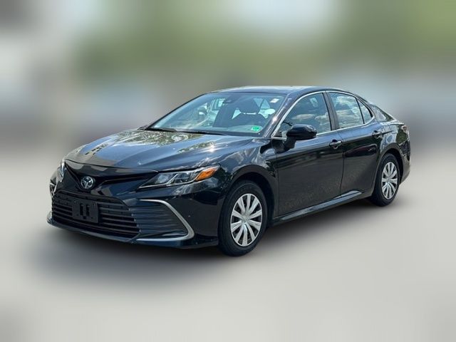 2022 Toyota Camry Hybrid LE