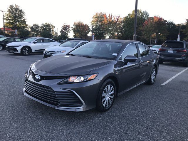 2022 Toyota Camry Hybrid LE