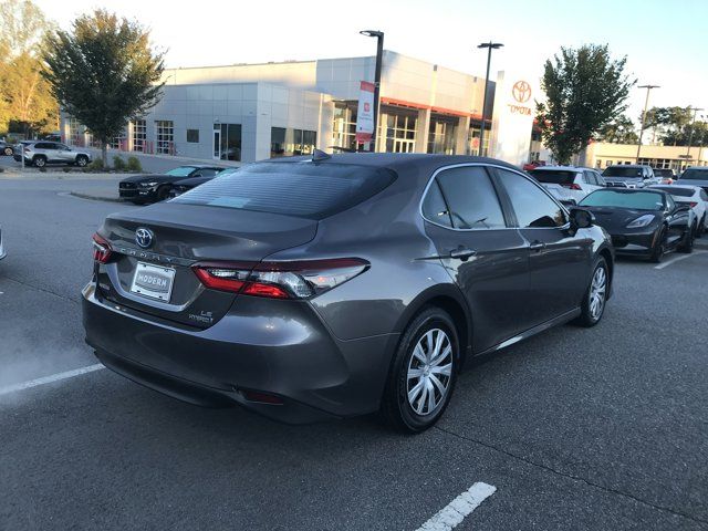 2022 Toyota Camry Hybrid LE