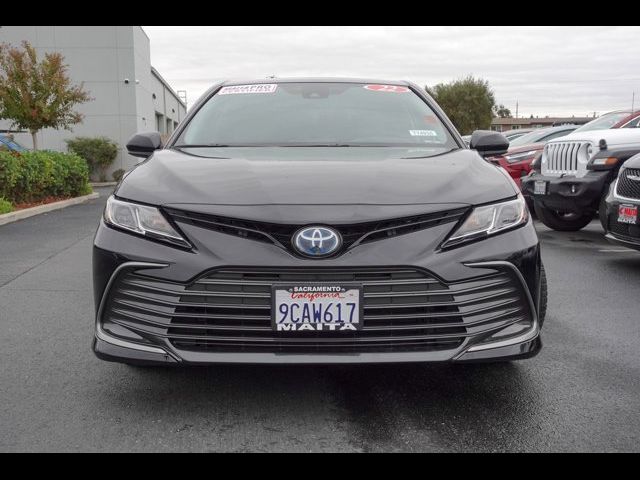 2022 Toyota Camry Hybrid LE