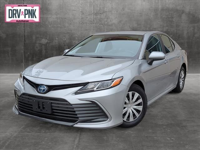 2022 Toyota Camry Hybrid LE