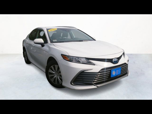 2022 Toyota Camry Hybrid LE