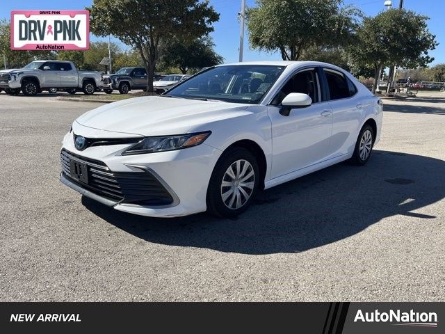 2022 Toyota Camry Hybrid LE