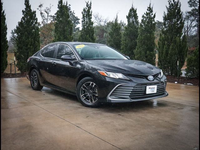 2022 Toyota Camry Hybrid LE