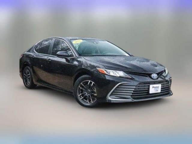 2022 Toyota Camry Hybrid LE