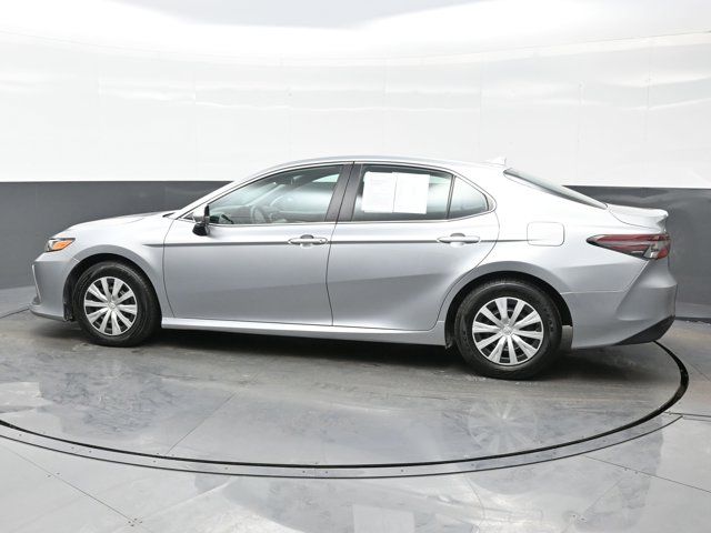 2022 Toyota Camry Hybrid LE