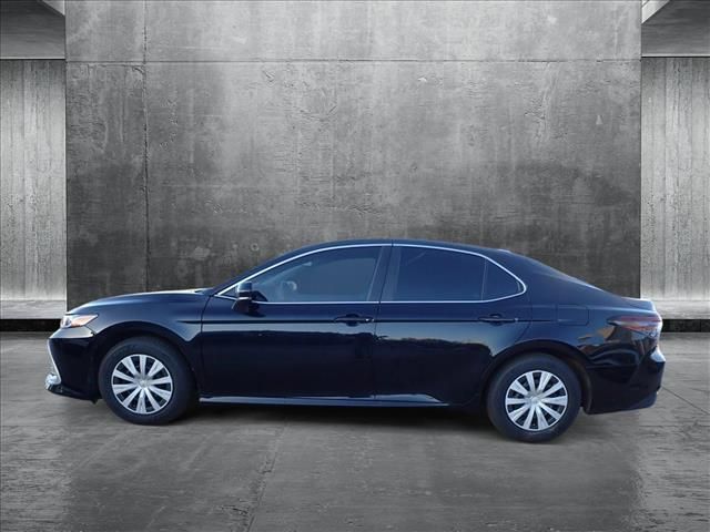 2022 Toyota Camry Hybrid LE