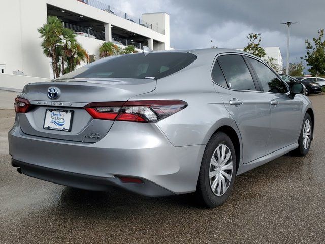 2022 Toyota Camry Hybrid LE