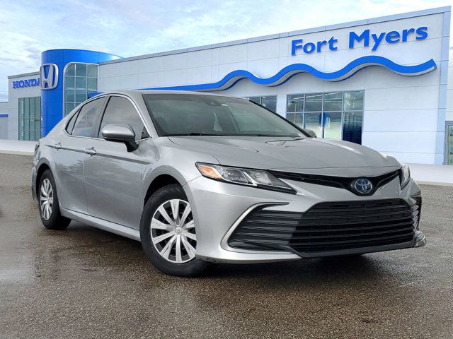 2022 Toyota Camry Hybrid LE