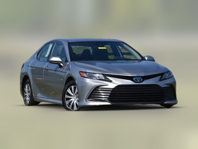 2022 Toyota Camry Hybrid LE