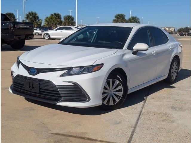 2022 Toyota Camry Hybrid LE