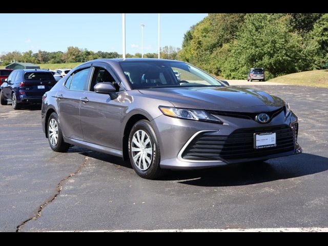 2022 Toyota Camry Hybrid LE