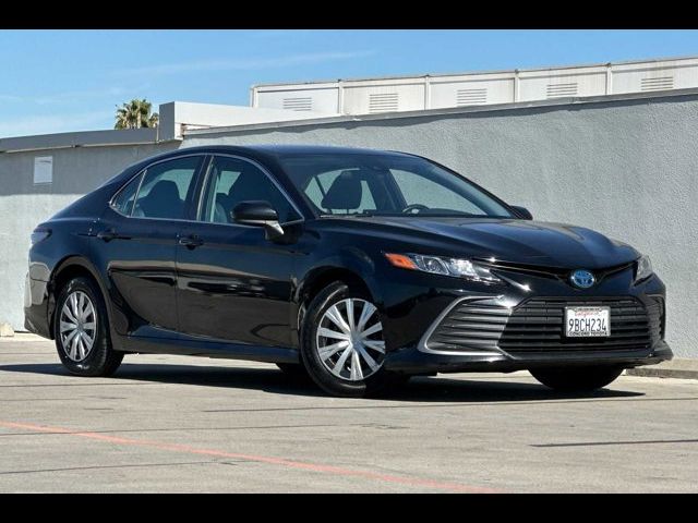 2022 Toyota Camry Hybrid LE