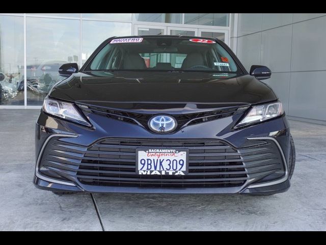 2022 Toyota Camry Hybrid LE