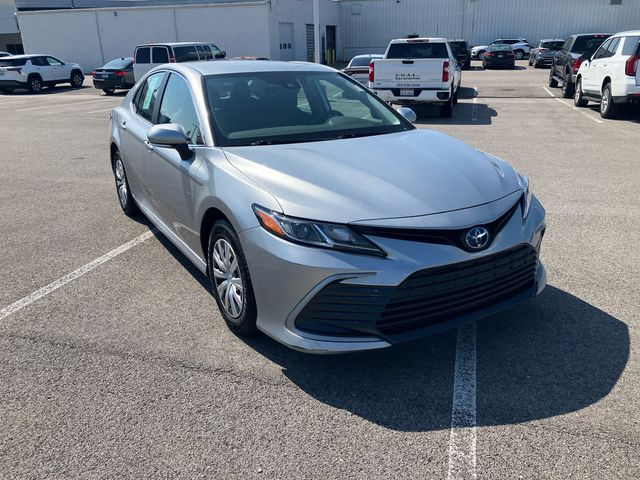 2022 Toyota Camry Hybrid LE