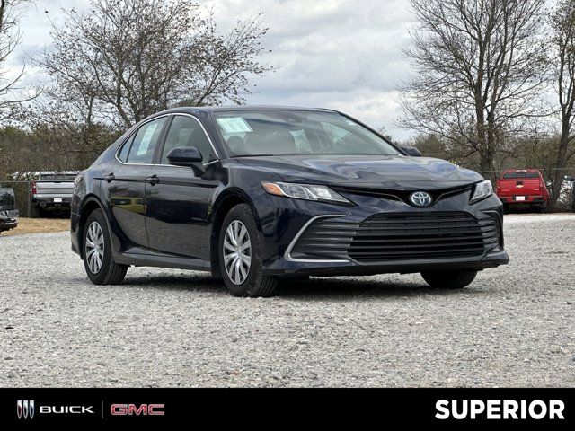 2022 Toyota Camry Hybrid LE