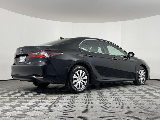 2022 Toyota Camry Hybrid LE