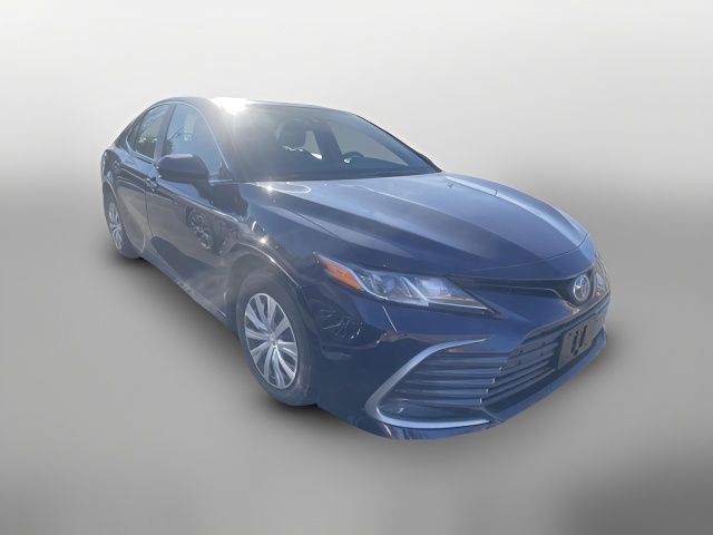 2022 Toyota Camry Hybrid LE