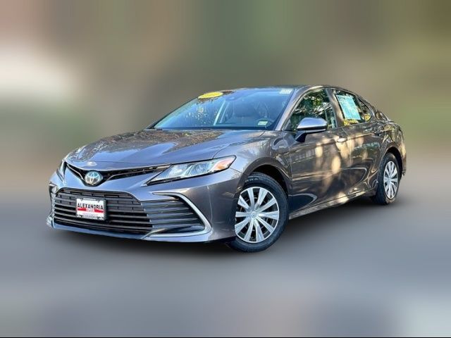 2022 Toyota Camry Hybrid LE