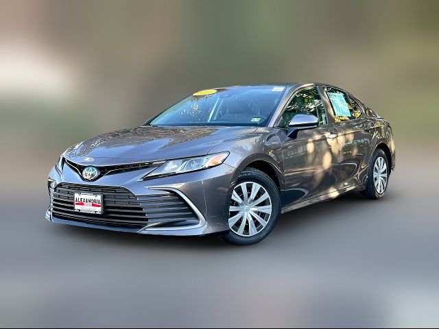 2022 Toyota Camry Hybrid LE