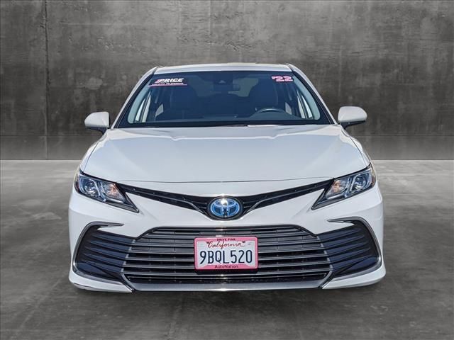 2022 Toyota Camry Hybrid LE