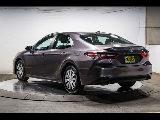 2022 Toyota Camry Hybrid LE