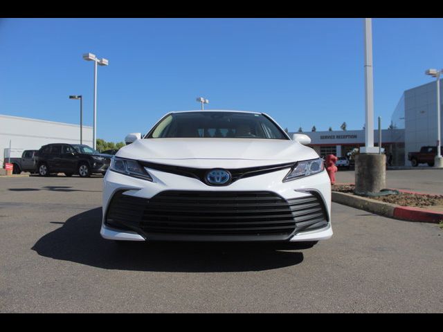 2022 Toyota Camry Hybrid LE